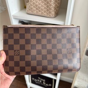 Louis Vuitton Damier pouch
